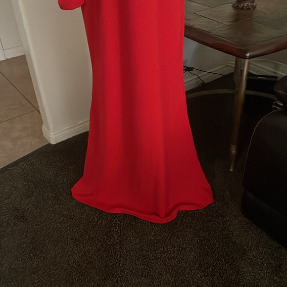 Beautiful Red❤️💋Dress! - Picture 4 of 8